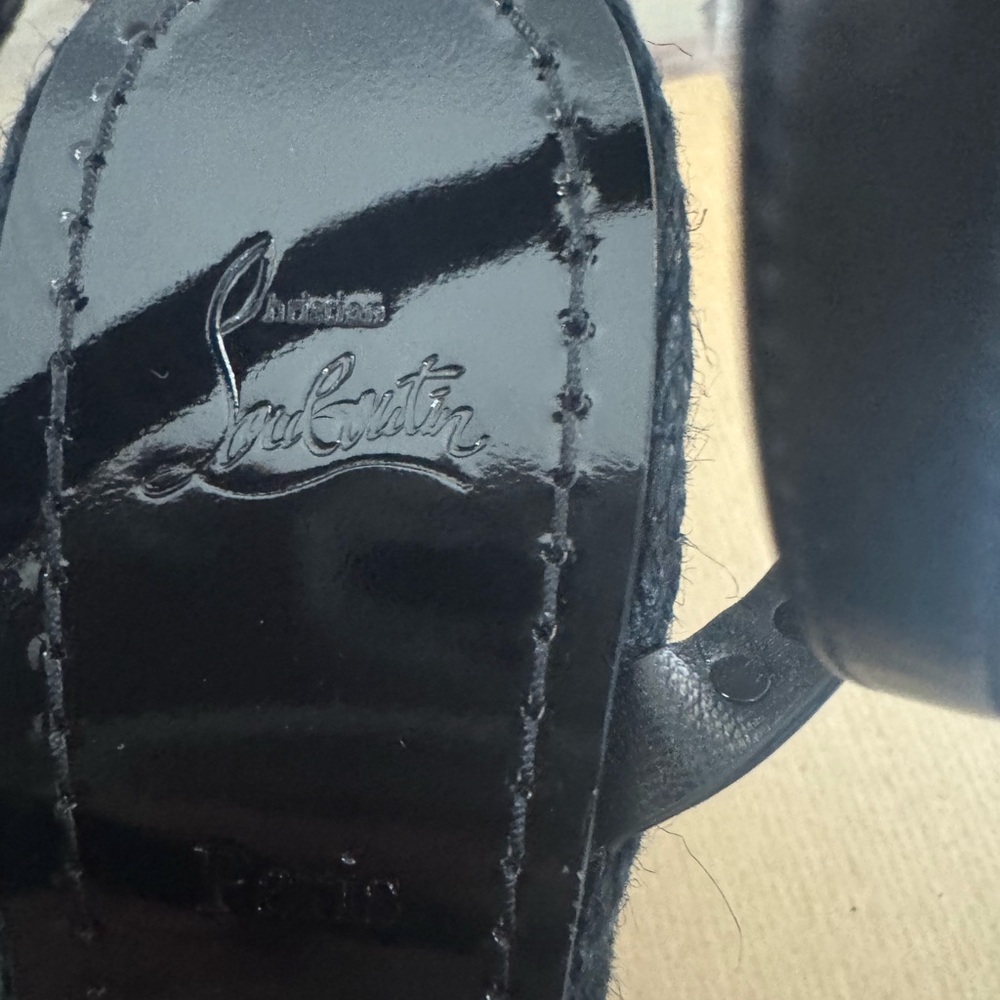 Christian Louboutin black Malfadin Zeppa
Size 38 - Picture 6 of 9
